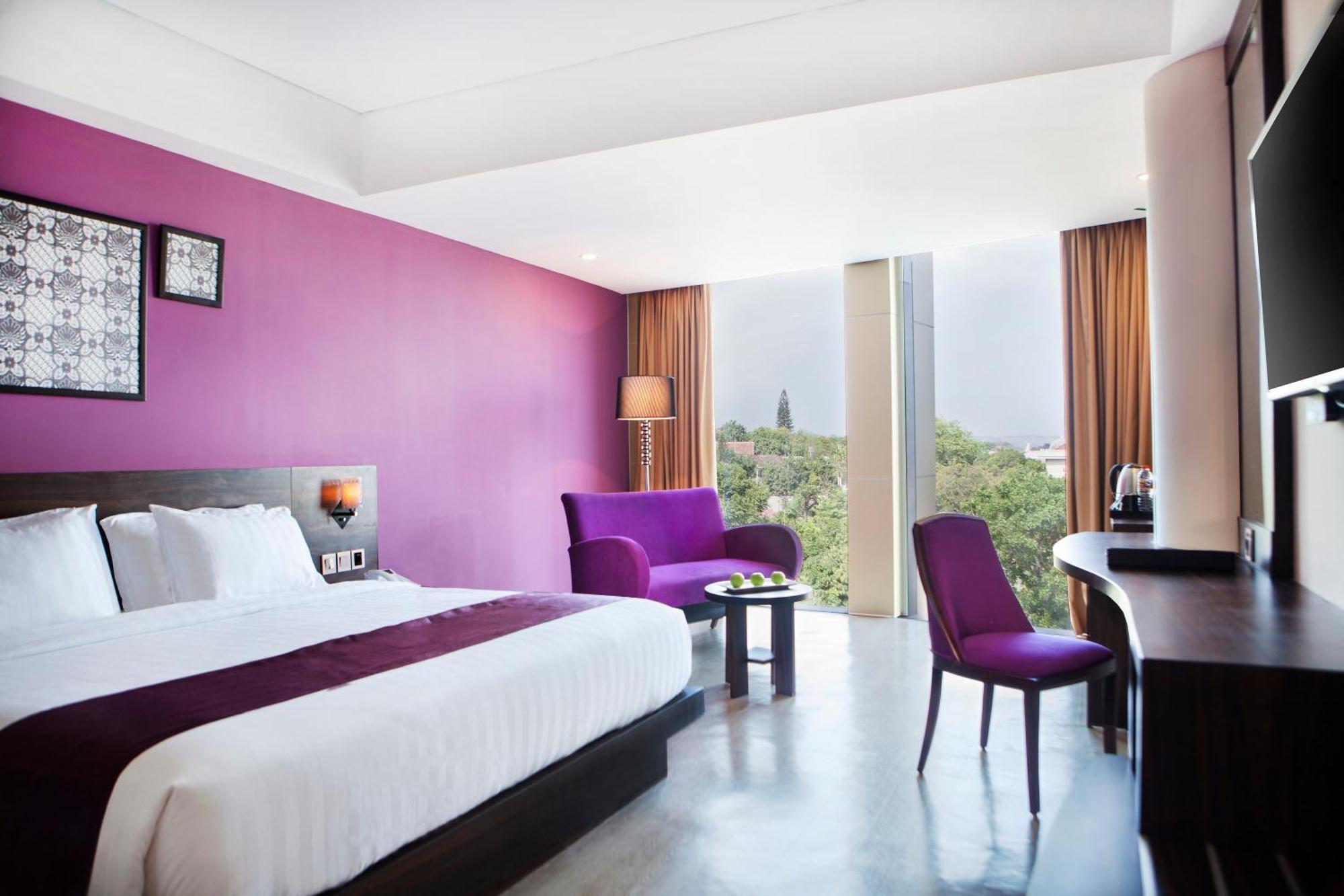 Grand Edge Hotel Semarang Exterior photo